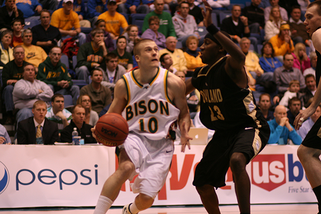 North Dakota State Bison men's basketball player Ben Woodside drives in the 2009 Summit League tournament championship game
