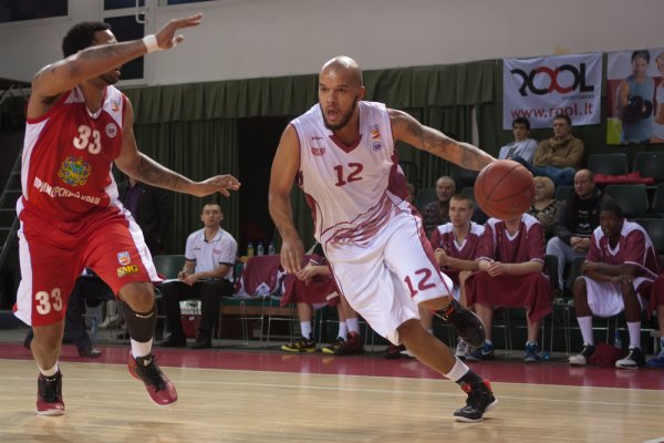 Andre Smith plays professionally in Europe and Asia