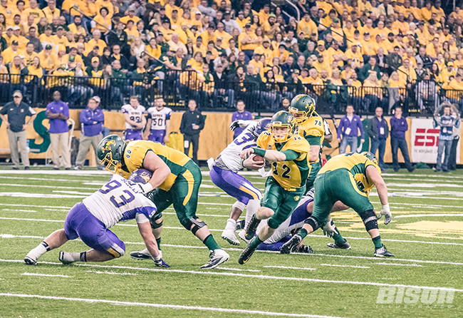 NDSU's Easton Stick find an opening against UNI in the 2015 FCS playoffs